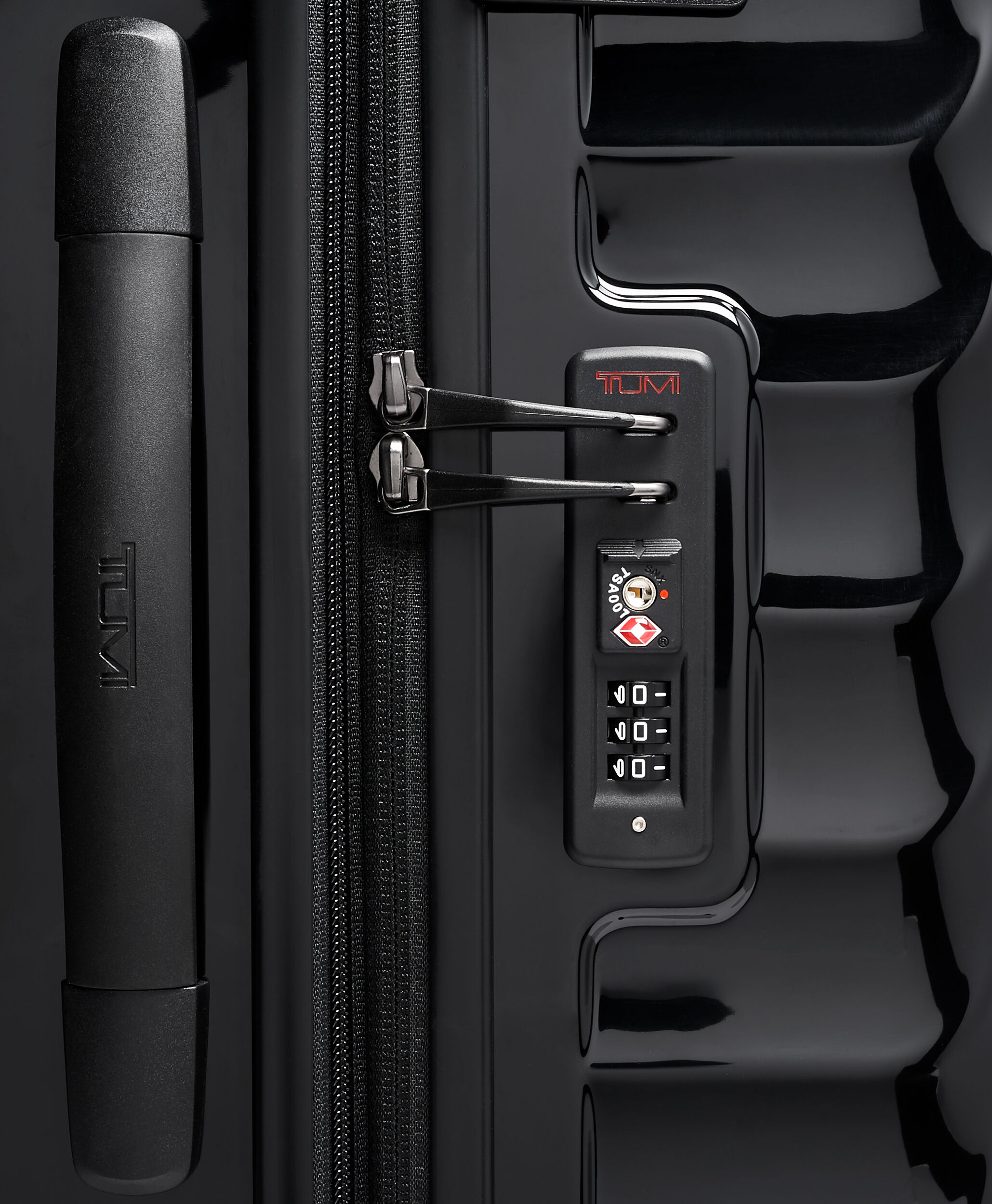 Tumi deals trunk luggage