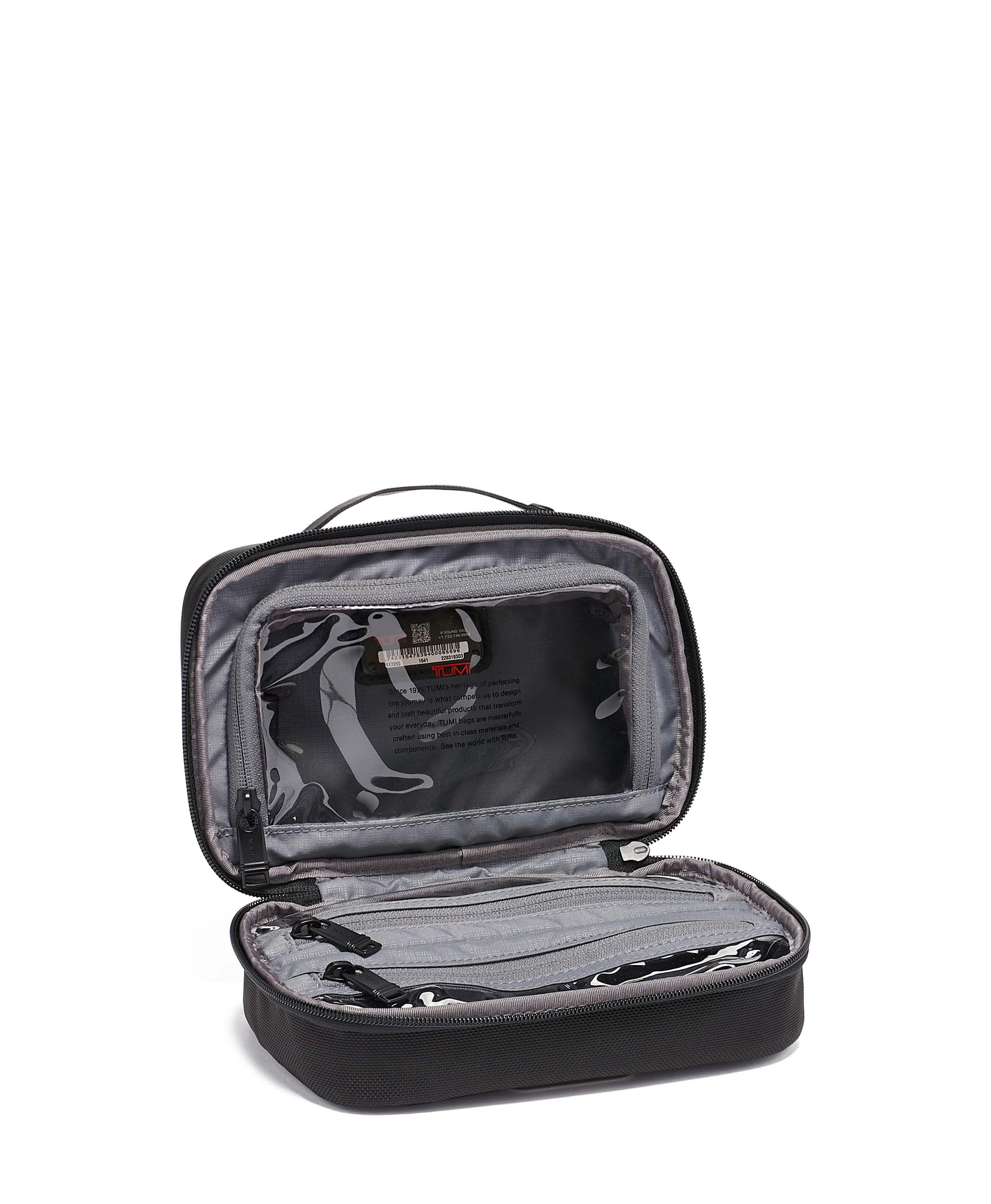 tumi travel kit