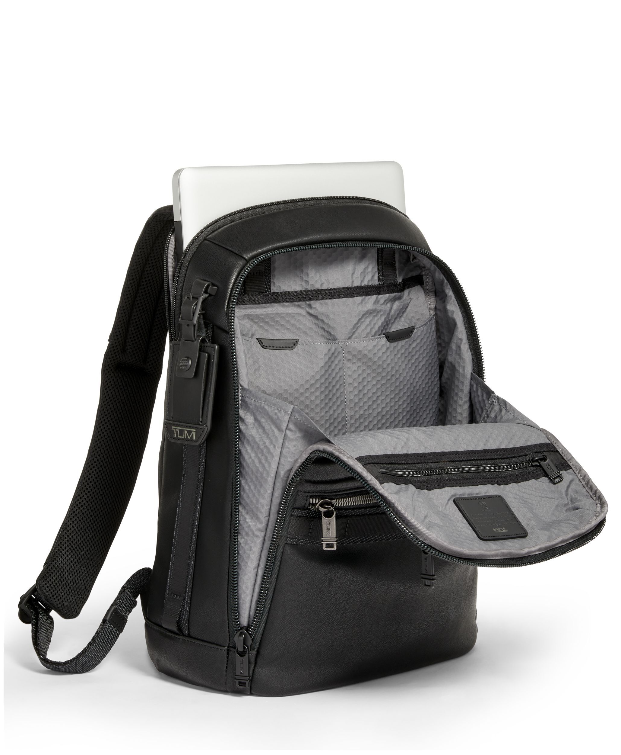 Tumi bravo davis outlet