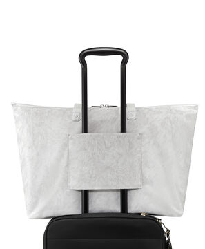 VOYAGEUR Tote Just In Case