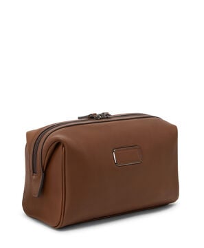 Travel Accessory Kit de voyage Framed Travel Accessory Kit de voyage Framed