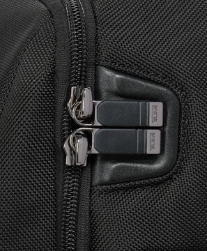 Alpha TUMI Brief Pack&reg;