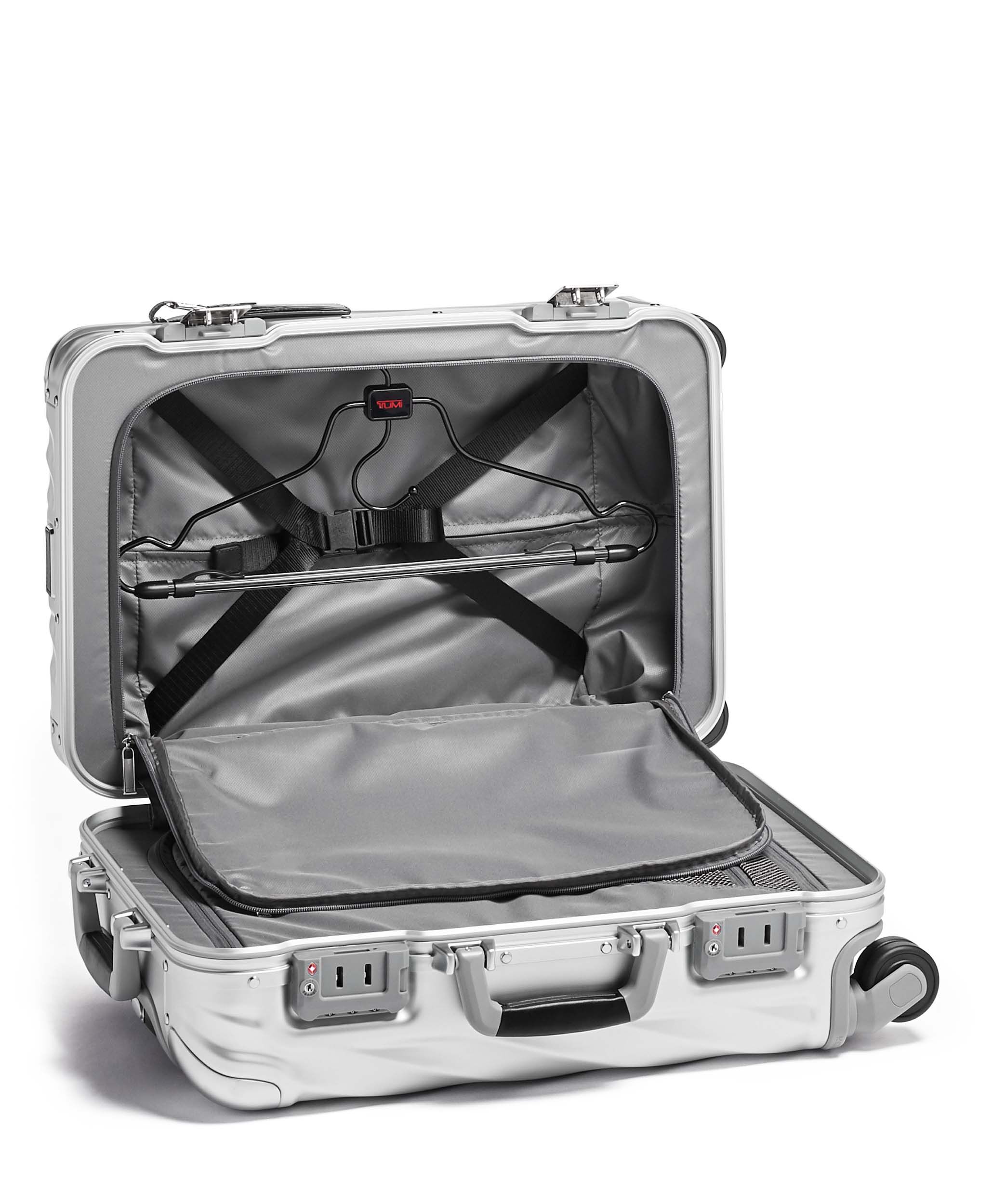19 Degree Aluminium International Carry On 56 cm TUMI