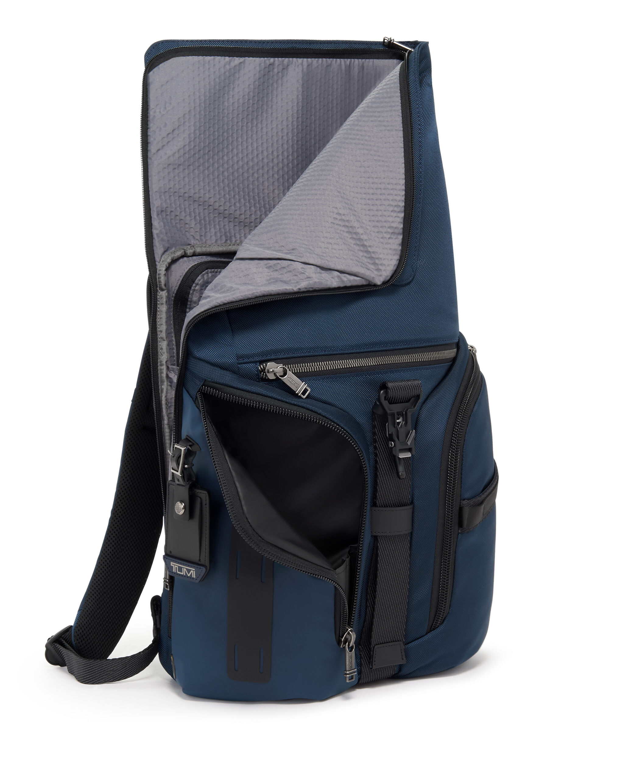 Alpha Bravo Luggage Collection | TUMI
