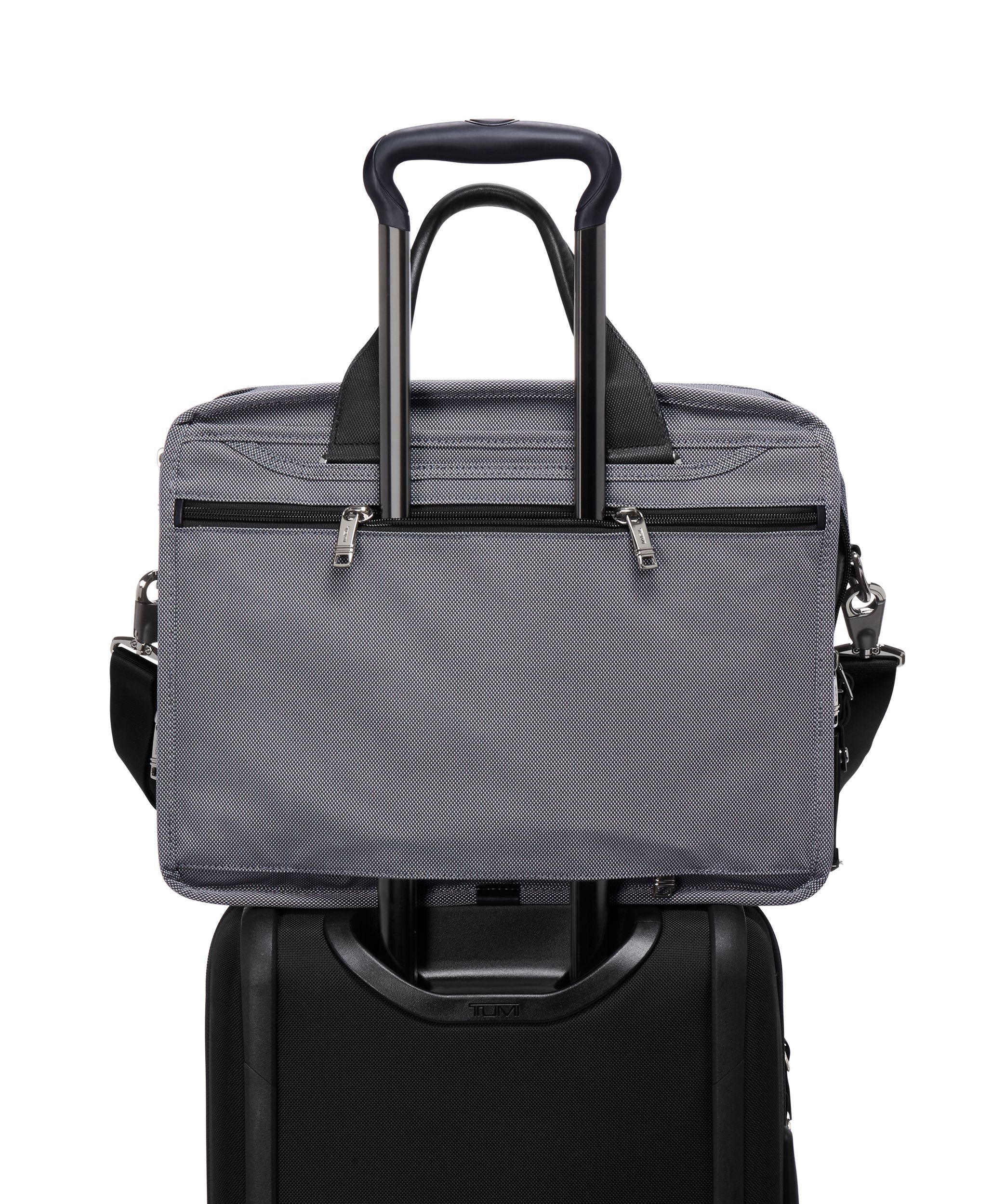 バッグ TUMI circuit brief with divider バッグ TUMI circuit brief with divider バッグ TUMI circuit brief