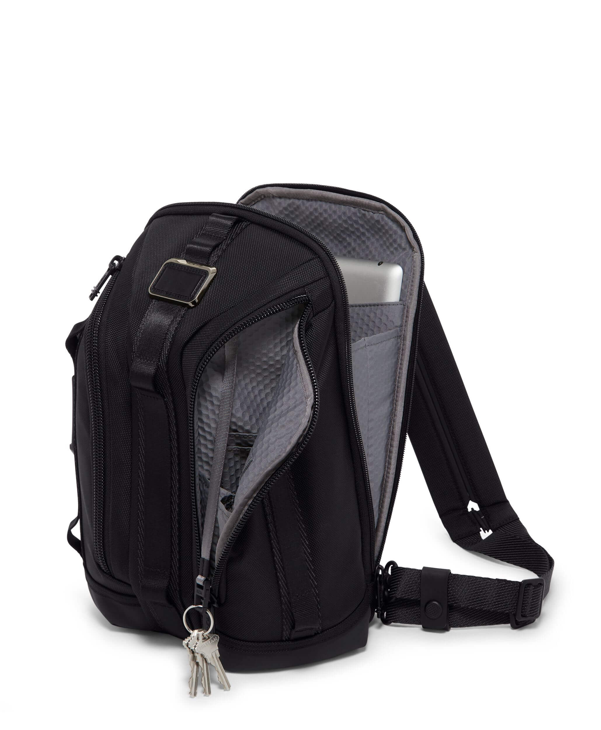 Tumi bravo sling outlet