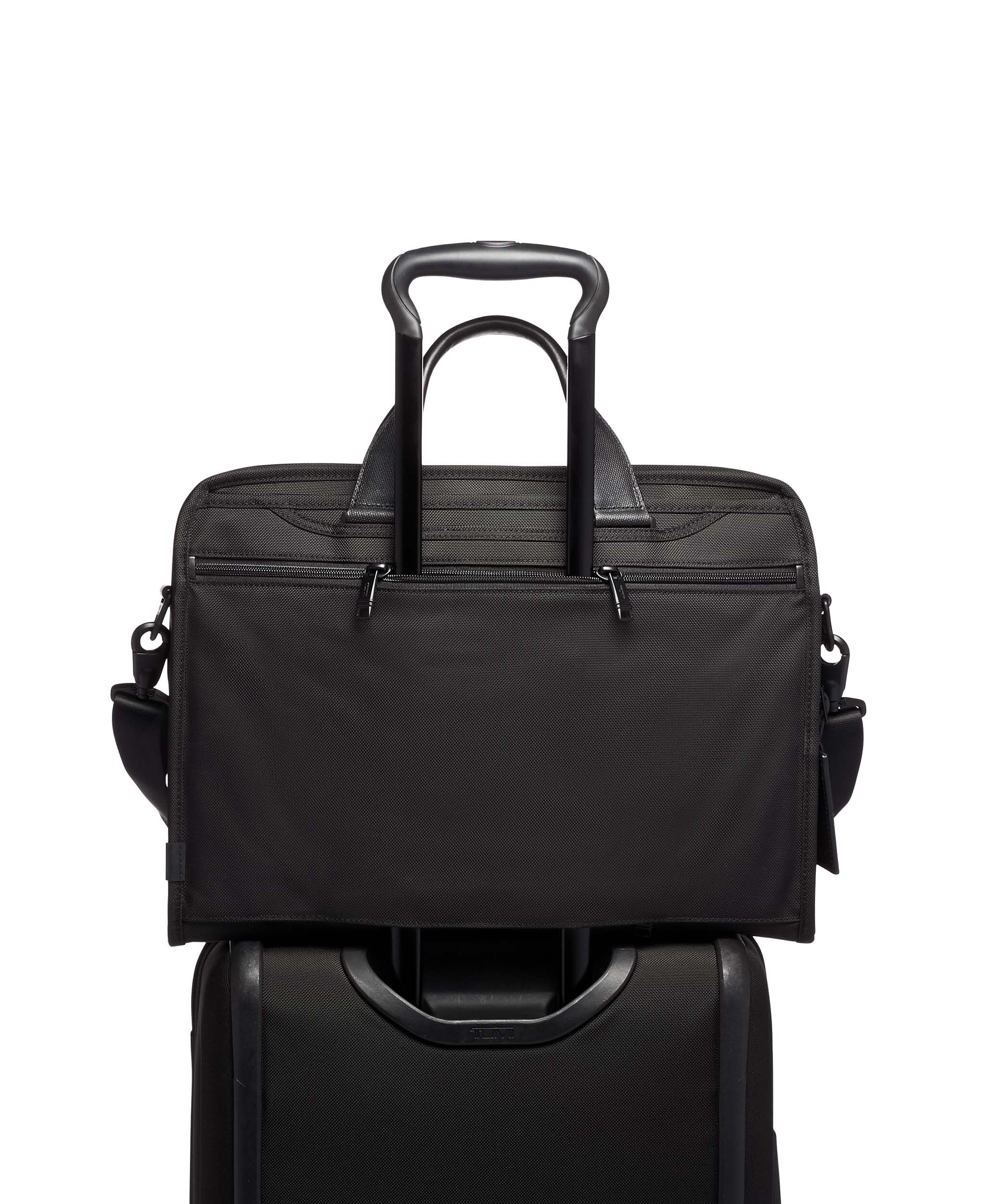 Tumi slim large screen leather shop computer portfolio brief