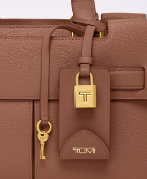 Agent Tote Klein