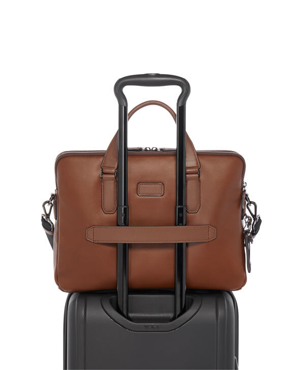 Harrison Sycamore Slim Brief Brown | TUMI Switzerland