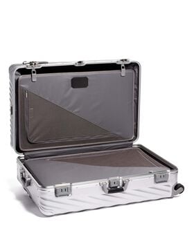 Koffer für eine Weltreise 19 Degree Aluminum