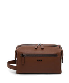 Travel Accessory Kit de voyage Framed