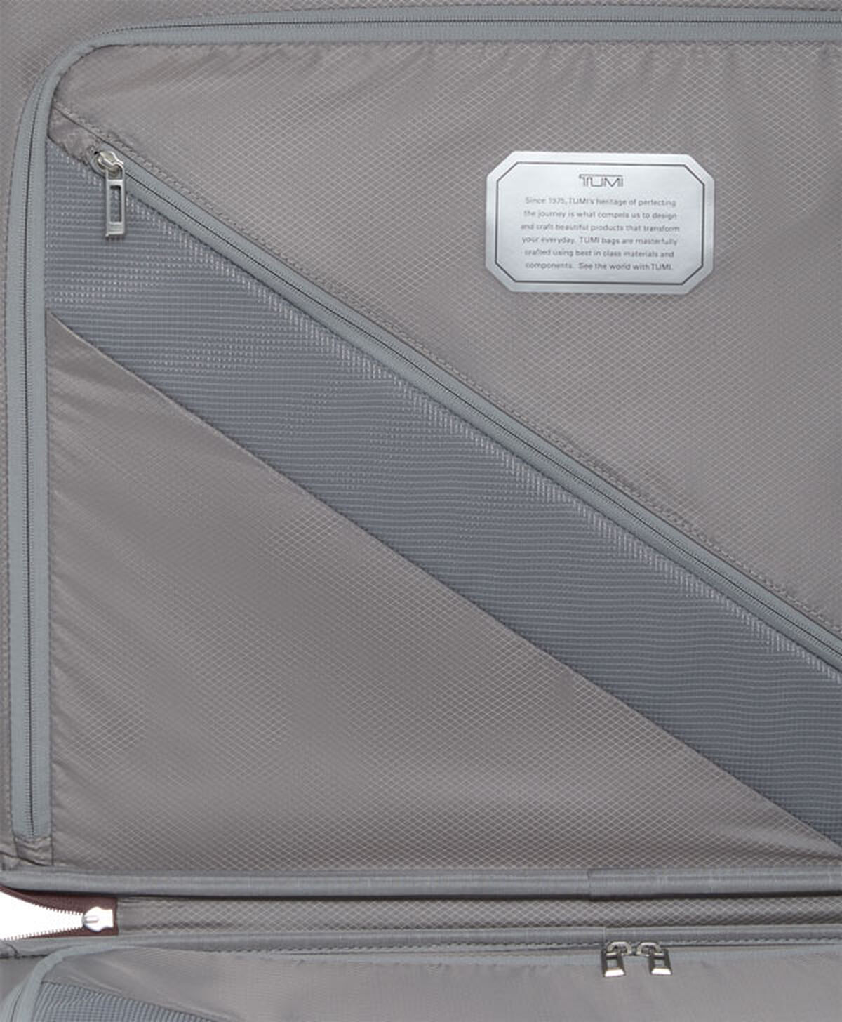 TUMI Short Trip Checked Luggage 66 cm