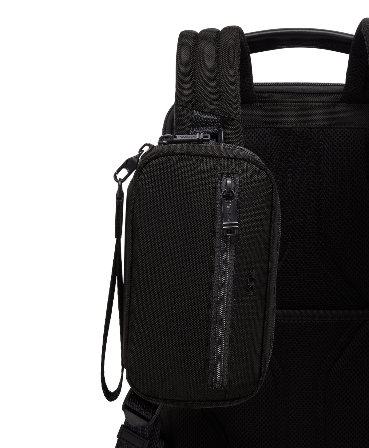 TRAVEL ACCESSORY Zip-Around Etui